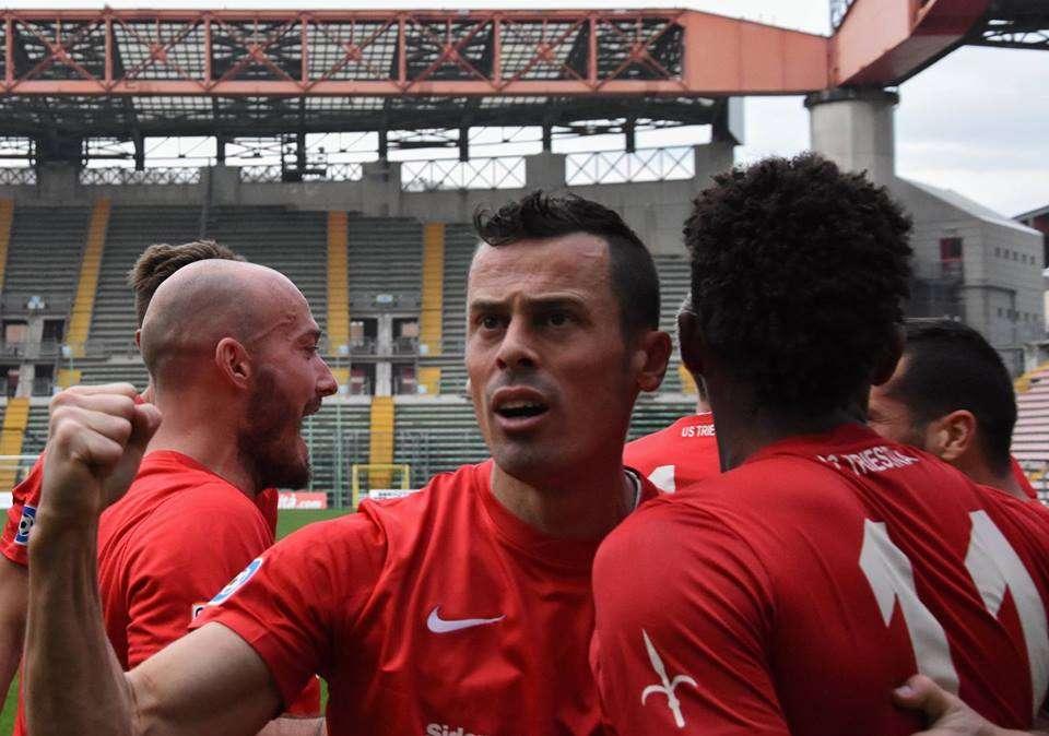 La Triestina saluta ed elogia Carlos França...