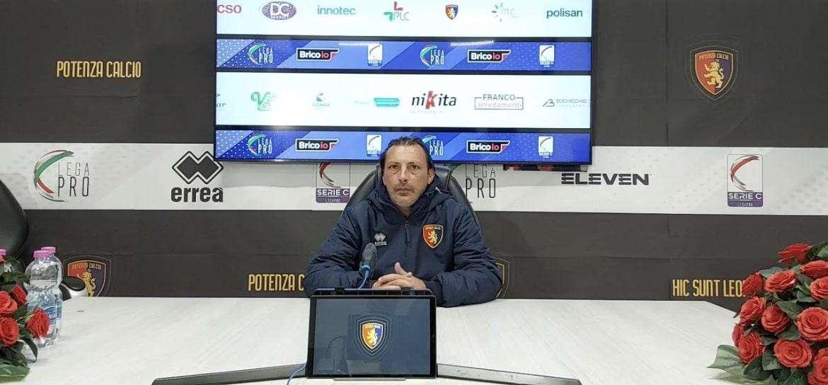 Potenza, mister Raffaele: "C'è tanto da lavorare, questa squadra farà bene"
