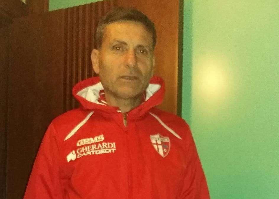 Anche oggi la Sarnese si è allenata... senza allenatore...