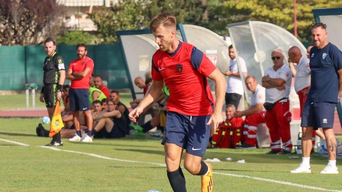 Cosenza, 13 reti nella prima uscita stagionale: a segno anche alcuni giocatori che interessano al Potenza come  Arioli, Hristov e Pandolfi