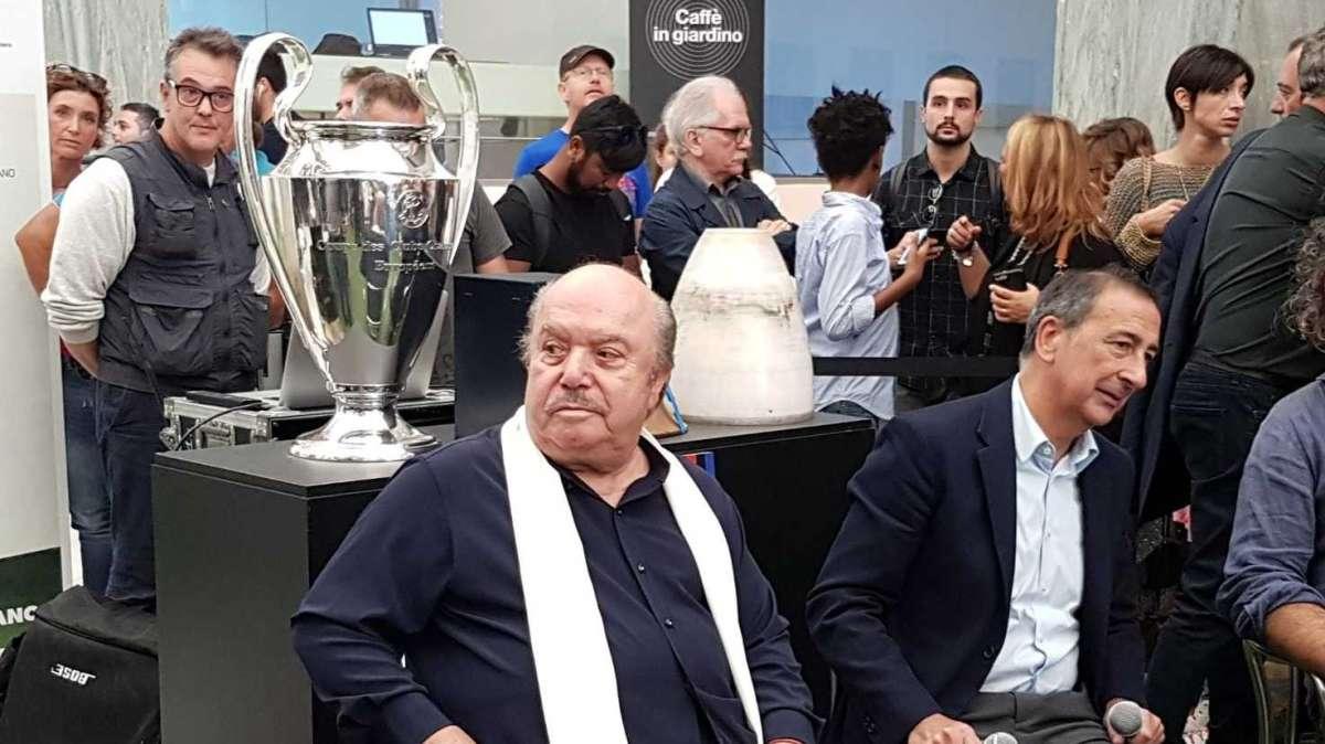 Lino Banfi non le manda a dire: "La Nazionale? Sembrava la mia Longobarda"