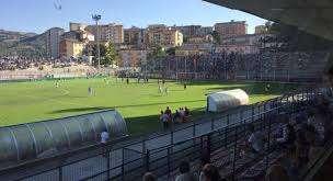 "Problemi" in tribuna centrale dopo il goal di Sekkoum...