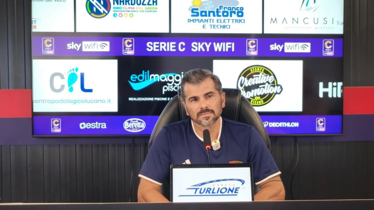Potenza, il tecnico Tisci: "A Bari sarà una partita complicata"