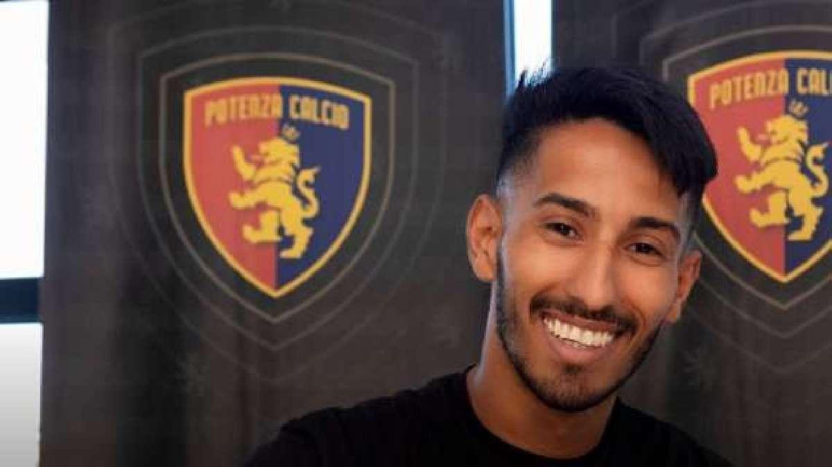 Momo Laaribi centrocampista Potenza: "Sono contento e felice di essere rimasto a Potenza"