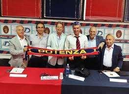 GRIGNETTI NON PARTIRA' ALLA  VOLTA DI MARTINA FRANCA.