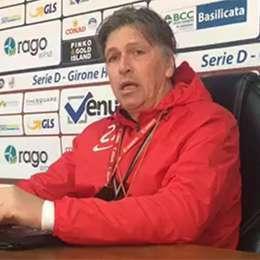 La conferenza stampa di mister Ragno in vista del Picerno.