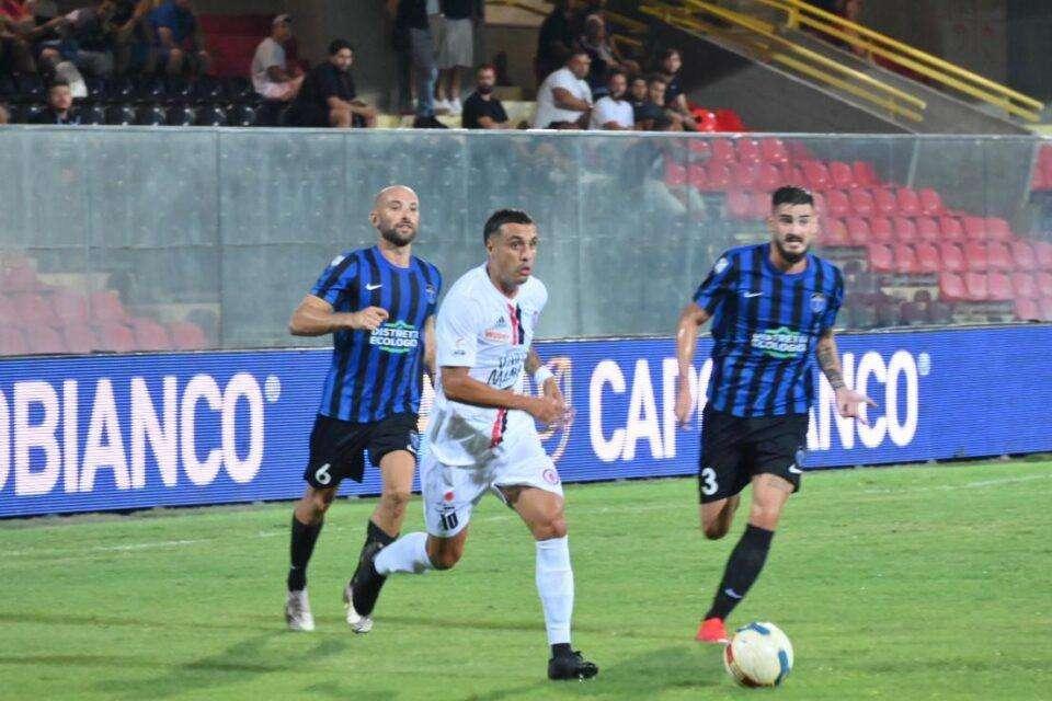 Clamoroso tonfo del Foggia allo Zaccheria, passa il Latina 3-1