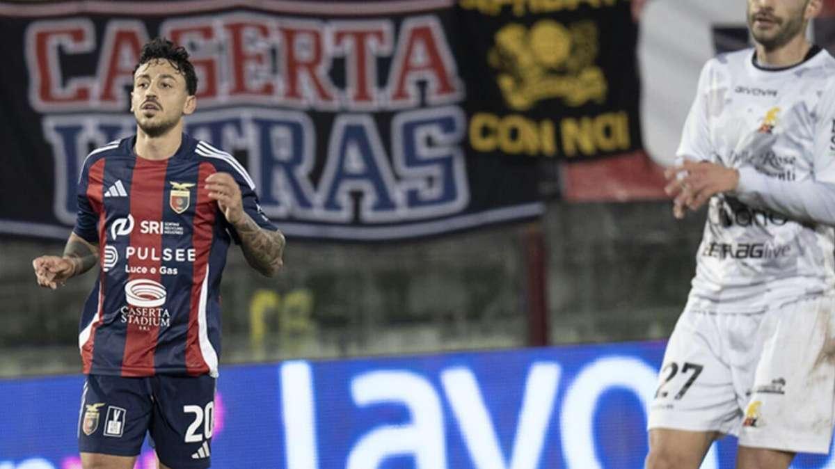 Casertana-Picerno 2-1, battuta d’arresto per i melandrini: al "Pinto" decide Casarotto!