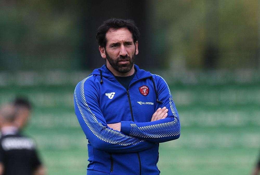 Il Cosenza di Gyamfi esonera Fabio Caserta
