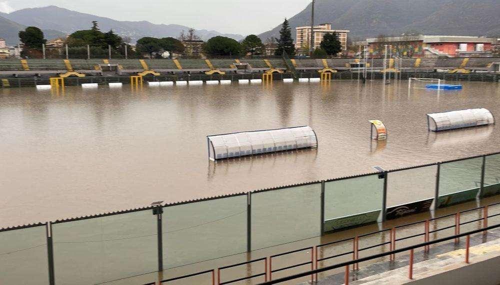 Serie D/H, a Nocera esonda il fiume Solofrana: si allaga il San Francesco