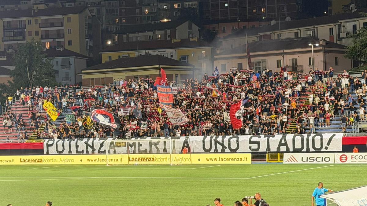 Potenza-Monopoli, staccati meno di 500 tagliandi: al "Viviani" non ci sarà il pubblico delle grandi occasioni