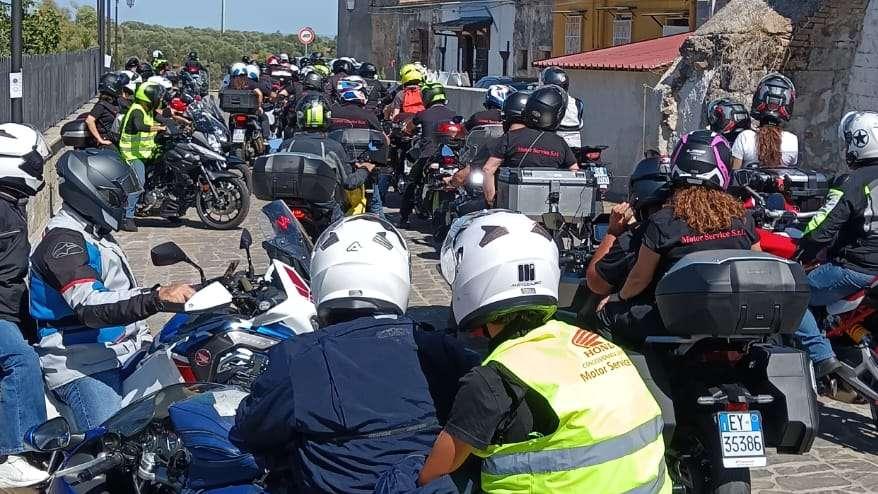 Una motopasseggiata a tutta Honda