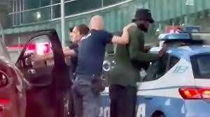 Fermato dalla polizia, armi in pugno: Bakayoko, attimi di terrore in centro a Milano