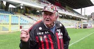 Nonno Ciccio il tifoso più longevo d'Europa tifa Foggia