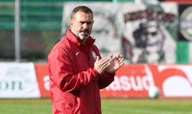Ferrari allenatore Monopoli: "Trasferta difficile, a Potenza bisogna giocare al massimo"