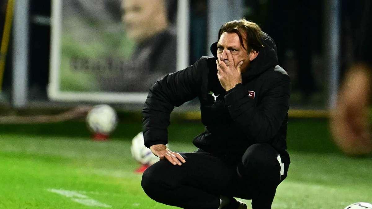 Salernitana, pesante ko a Benevento: scricchiola la panchina di Giuseppe Raffaele?