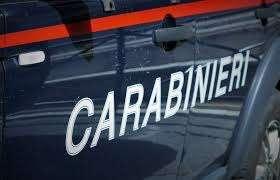 Melfi, aggredisce donna in un bar e accoltella l'uomo che l'ha difesa