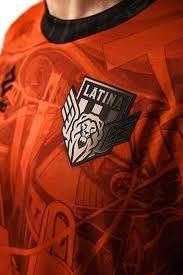 Il Latina contro il Potenza giocherà con una maglia arancione, ecco perché