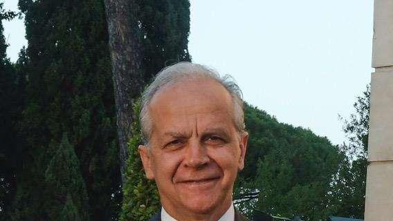 Il ministro dell'Interno Piantedosi: "Fuori dal ministero ambirei solo ad un ruolo nell’Avellino Calcio"