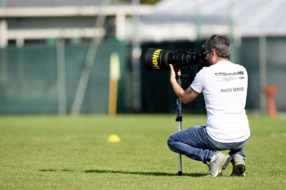 Anche i fotografi protestano: “Ridotto drasticamente il numero di accessi ad ogni partita”