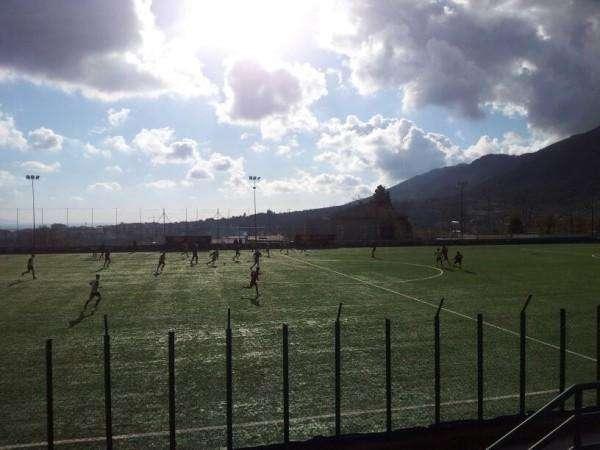 Allenamento nella cornice del "Dony Rocco" di Campagna per i leoni rossoblu.