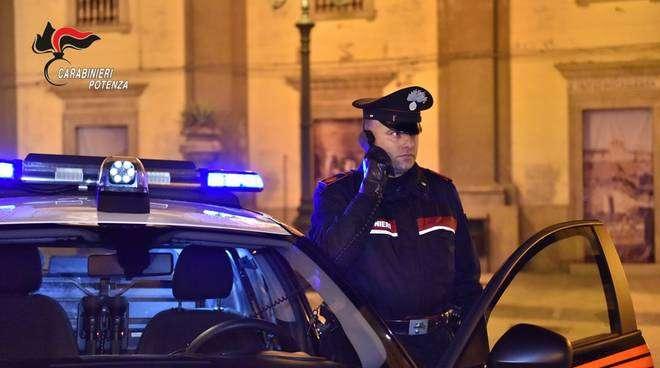 Potenza, i Carabinieri intercettano e arrestano gruppo criminale in trasferta