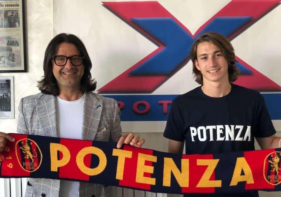 Ufficiale Zagaria è un giocatore del Potenza