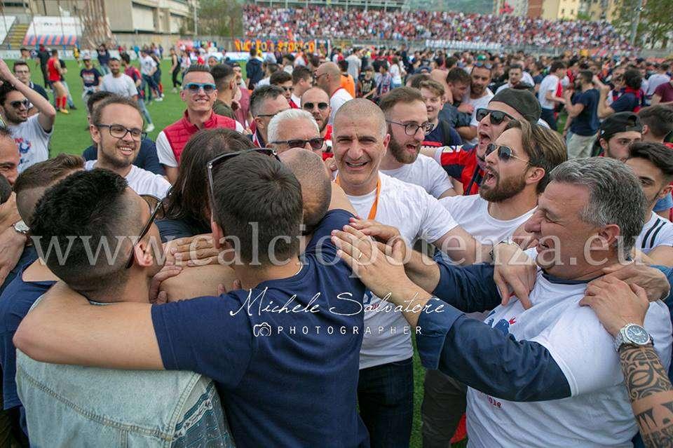 La gioia sul campo