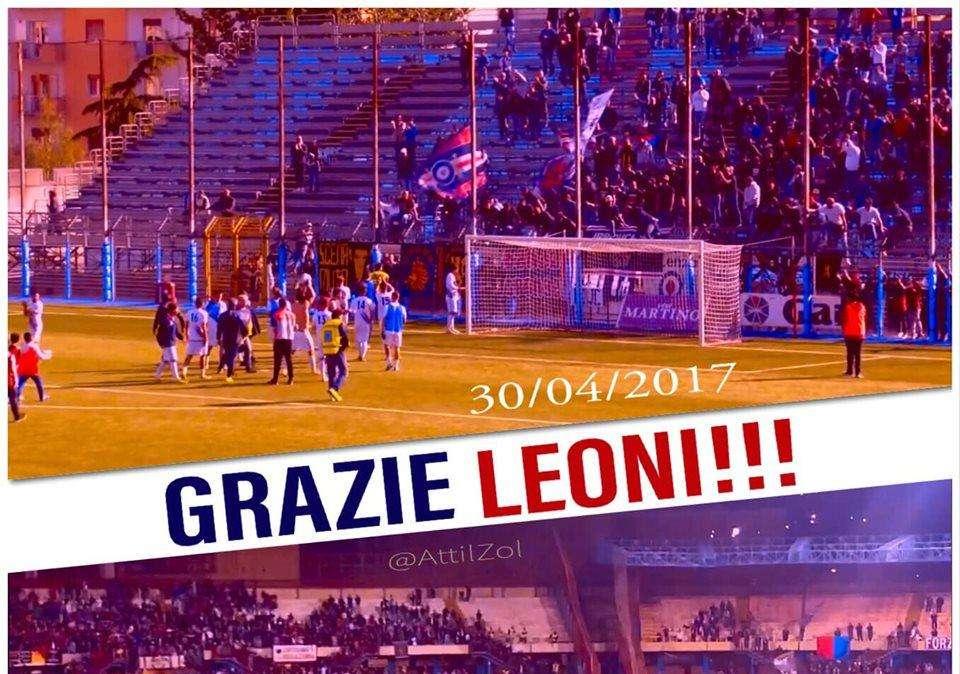 Il Potenza esce dal "Massimino" tra gli applausi del pubblico catanese...