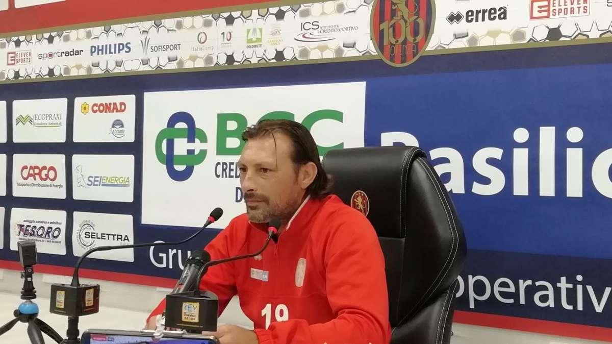 Giuseppe Raffaele allenatore Cerignola: "La vittoria di Latina ci lancia dove meritiamo di stare"