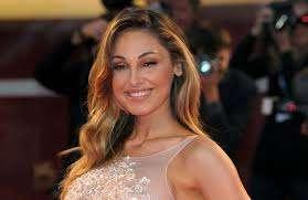 Anna Tatangelo sarà di scena a Giuliano di Potenza, ecco quando