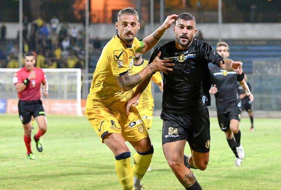 È già addio tra l'Andria e l'attaccante Favetta