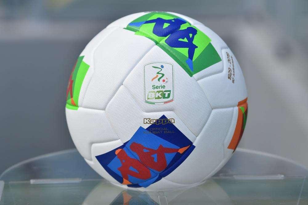 Serie B, se non si riprenderà entro il 9 Maggio il campionato cadetto potrà ritenersi concluso.