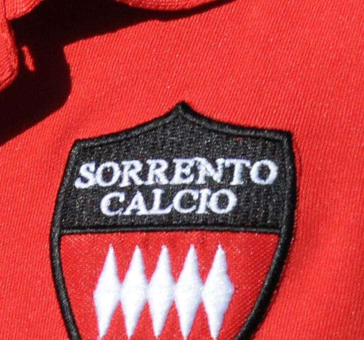 Senza stadio e con ambizioni forse ridotte il Sorrento ripartirà da Potenza e probabilmente senza il suo mister Maiuri