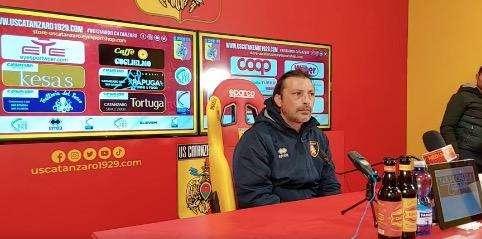 Mister Raffaele in sala stampa: "Mi aspetto che la squadra venerdì abbia la stessa rabbia che provo io in questo momento"
