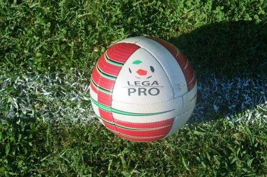 Lega Pro: alle 19.00 suona il "gong" per i ripescaggi...