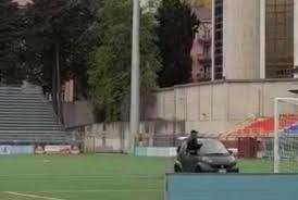 CASO AUTO NEL "VIVIANI", il Comune chiama... il Potenza risponde
