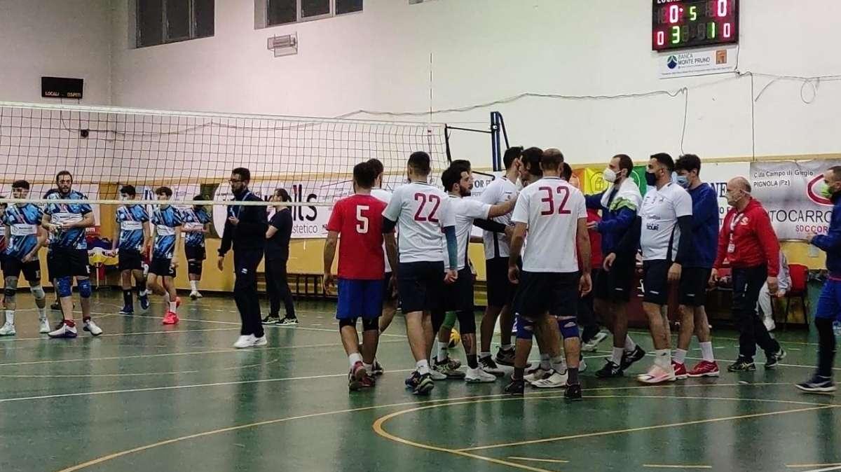 Volley C maschile. La P2M En&Gas Potenza conquista la quarta vittoria e sale al secondo posto in classifica