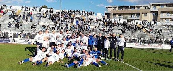 2.000 spettatori festeggiano il ritorno del Matera nel calcio che conta