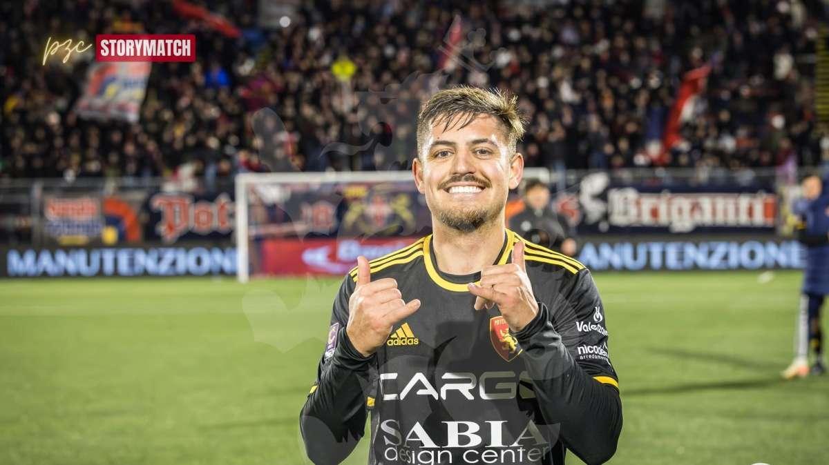 TUTTI PAZZI PER FELIPPE