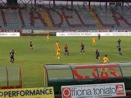 Golia batte Davide....o Davide batte Golia?...