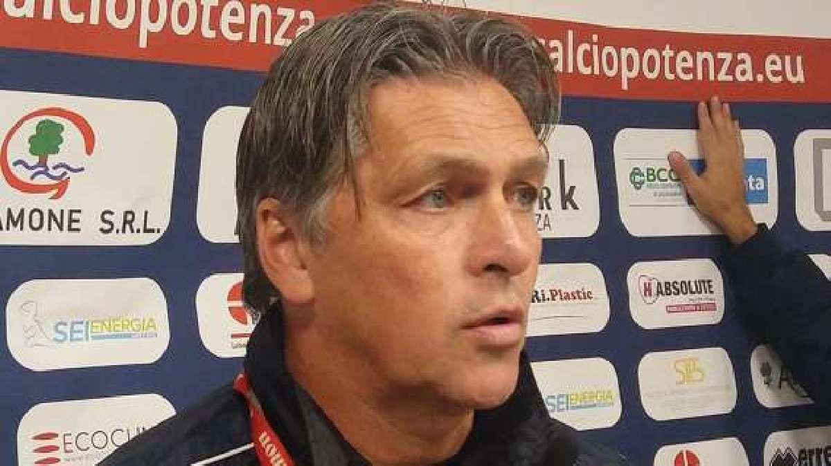 Cavese, per la panchina piace l'ex Potenza Nicola Ragno