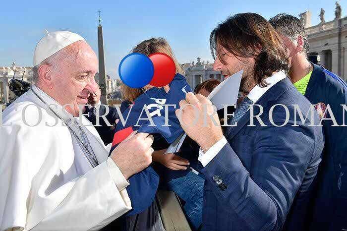 A Papa Bergoglio la maglia del Potenza...