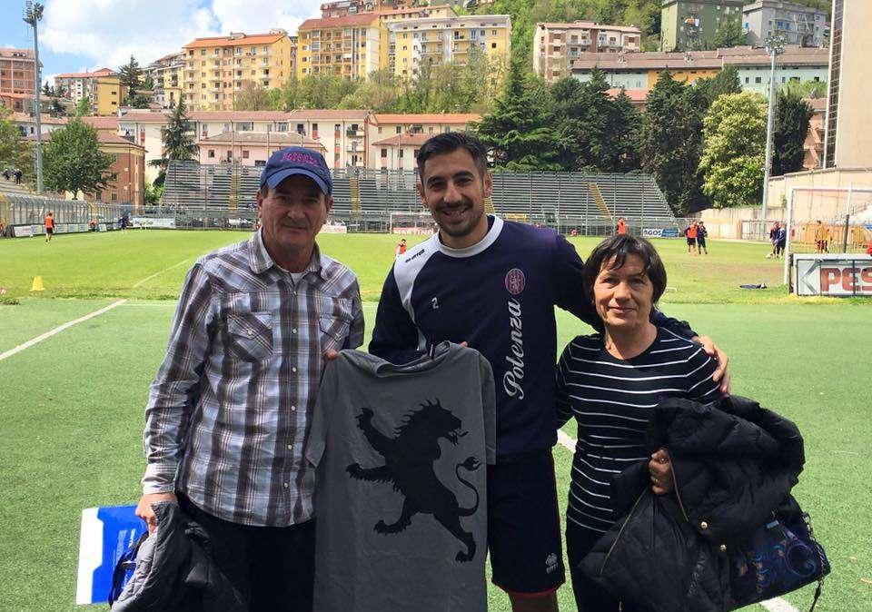 Gradito regalo per il capitano...