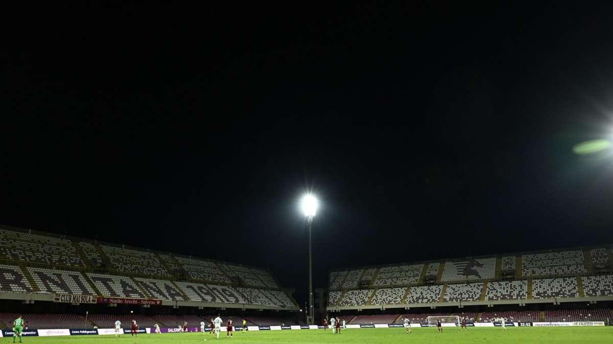 Il derby Salernitana-Cavese vietato ai tifosi metelliani