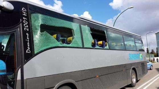 Un bus di tifosi della Turris "assaltato" a Cerignola...
