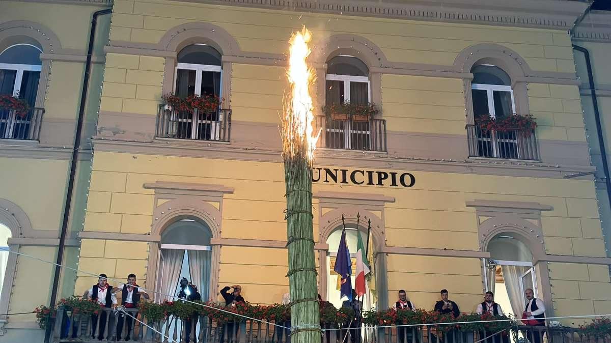 Anche patron Macchia era presente all'accensione della Iaccara