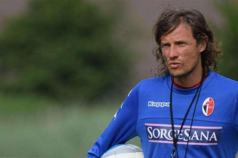 Oltre Cornacchini il Bari esonera anche il suo vice lucano...