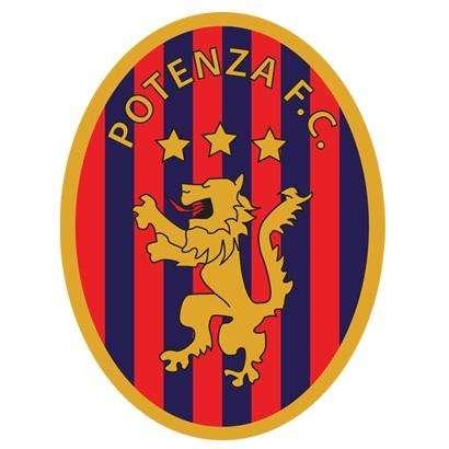 Notaristefani scrive ai tifosi: "Lanciare petardi non fa parte del tifo"