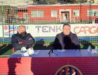 La conferenza stampa. Francesco Pace, presidente dell'Associazione Potenza 1919: "Le quote della società non sono in discussione"